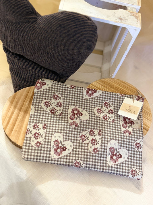 POCHETTE QUADRI E CUORI - Chiusura con cerniera
